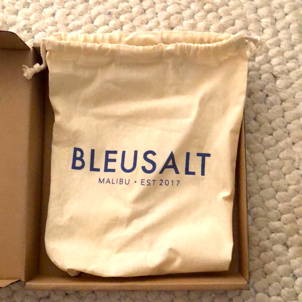 NEW BLEUSALT DUST BAG with BOX